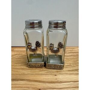 Ganz Rooster Salt and Pepper Shakers Glass Metal Base EK1751 Farmhouse Decor